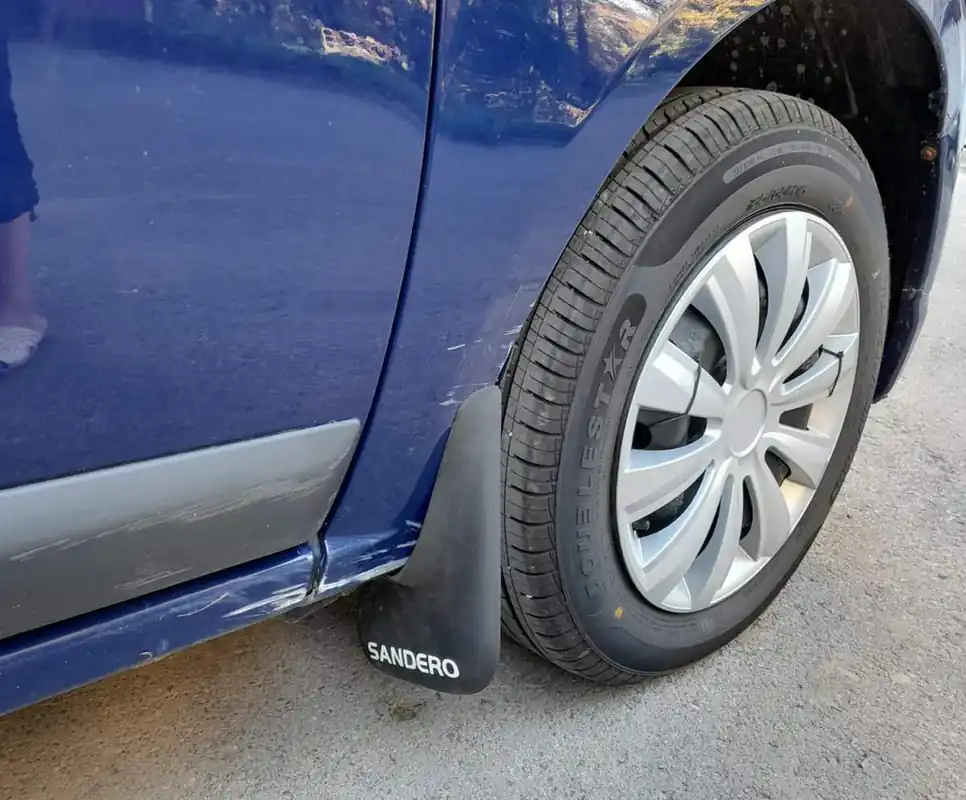 Ofertă excelentă - Renault Sandero 2007-2013 Aparatori noroi fata (2 buc.)