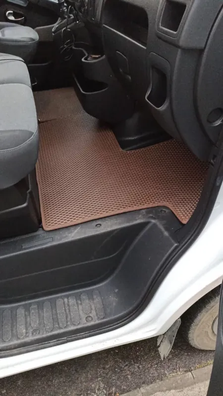 Preț outlet - Renault Master 2011-2023 Covorase EVA (caramiziu)